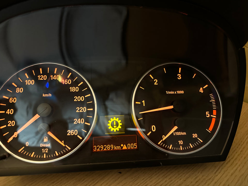 BMW E90 Simracing-Zähler