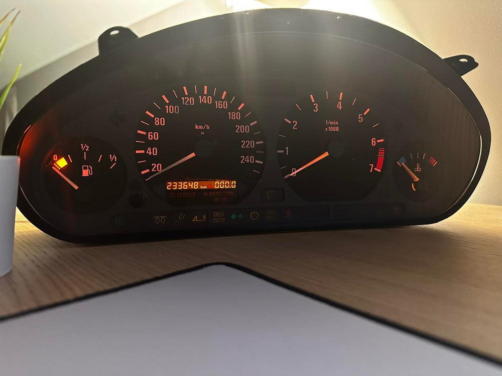 Licznik BMW E36 do simracingu z SimHub